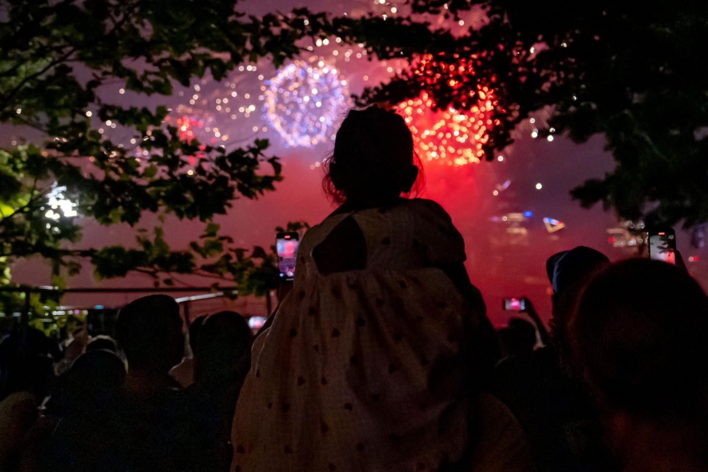 Der Unabhängingkeitstag wird in den USA traditionell mit Partys, Feuerwerk und Paraden gefeiert.