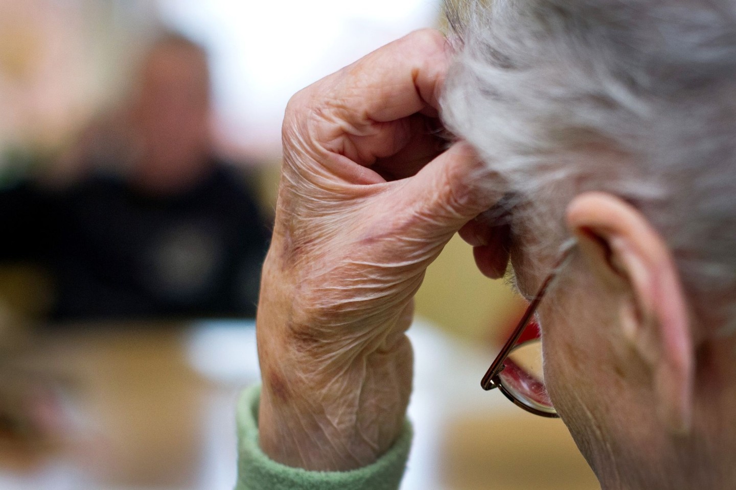 Schätzungsweise 1,8 Millionen Deutsche sind an Demenz erkrankt. Ein neuer Lancet-Report sieht großes Präventionspotenzial, würden bestimmte Risikofaktoren minimiert. (Symbolbild)