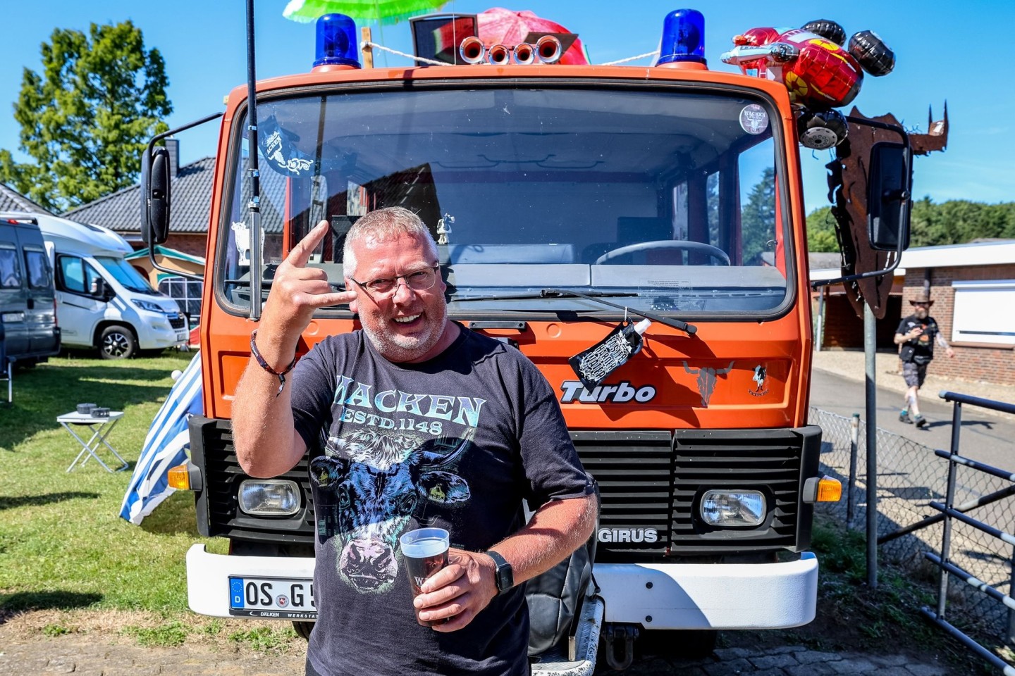 Martin ist mit dem Feuerwehr-Wagen nach Wacken gereist.